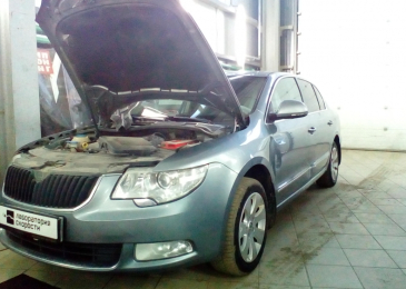 Skoda Superb 2gen 1.8 TSI AT (152 л. с.) 2010