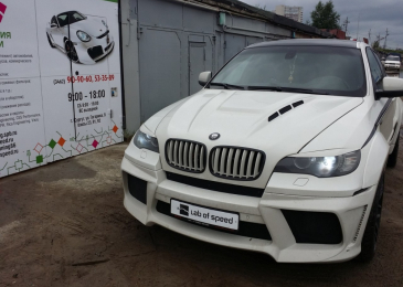 Чип тюнинг и отключение катализаторов на BMW X6 3.0 306hp 2009 года выпуска
