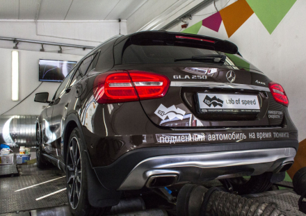 Mercedes Benz GLA 250 2.0t 211 Hp